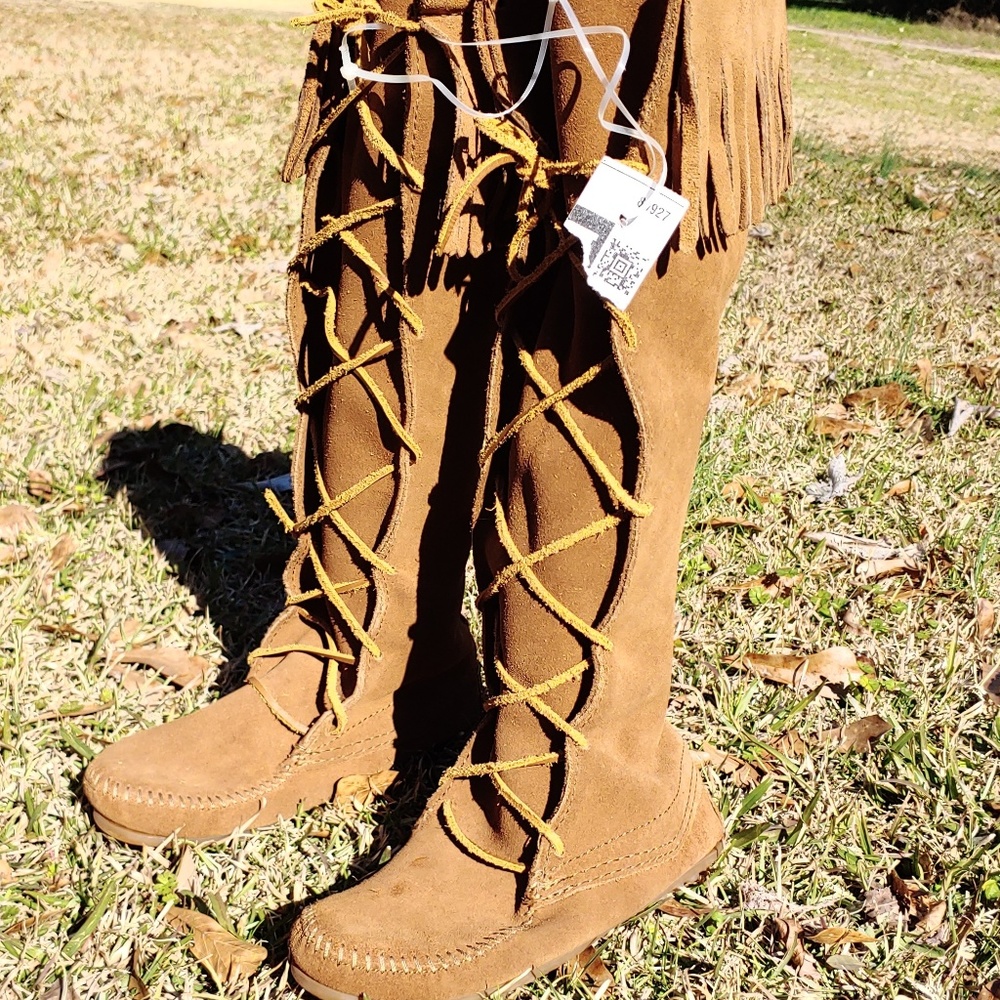 Minnetonka Knee High Brown Suede Boots New Size 5